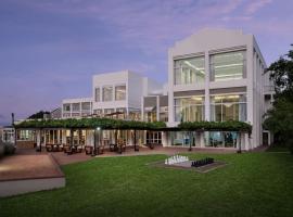 Protea Hotel by Marriott Stellenbosch & Conference Centre，位于斯泰伦博斯的酒店