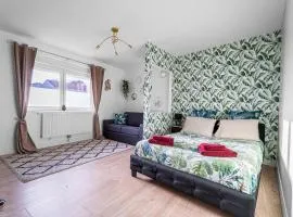 Ch privée 22m - Canapé lit - WIFI - Appart 120m