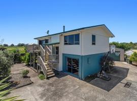 Heavenly on Riverside - Whakatāne Holiday Home，位于卡塔尼的酒店