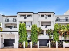 Spacious 3 Bedroom Townhouse in Cairns City