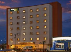 City Express Junior by Marriott Aguascalientes Centro，位于阿瓜斯卡连特斯阿瓜斯卡连特斯国际机场 - AGU附近的酒店