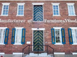 Bischoff Inn - Former 1870 Furniture Factory Now 5 Room Boutique Hotel，位于Tamaqua的住宿加早餐旅馆
