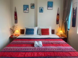 Ha Giang Yolo House and Loop Tours，位于河江的酒店