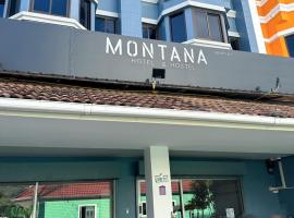 MONTANA Hotel & Hostel Phuket，位于卡伦海滩的酒店