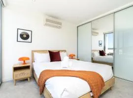 2BR Penthouse with Breathtaking View! - Hosted by CanStay