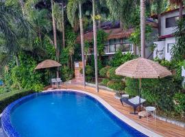 Villas by Eco Hotels Batangas，位于Mataasnakahoy的度假屋