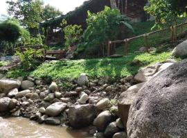 Lhong Chiang Dao Glamping หลงเชียงดาว，位于清道的酒店