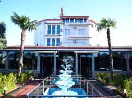 Hotel Bardhi，位于Kuçovë的酒店