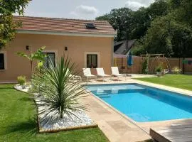 Gîte Les Séquoias avec piscine et sauna à 1h de Paris