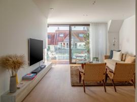 Stunning duplex - 3 bedroom - 2 sunny terrasses，位于克诺克－海斯特的公寓