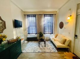 Cozy 1BR with Patio in the Heart of Albany，位于奥尔巴尼的酒店