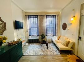 Cozy 1BR with Patio in the Heart of Albany，位于奥尔巴尼的公寓