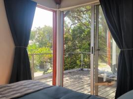 Casa Encantada Guest House，位于La Aguada的旅馆