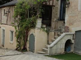 maison d'hôtes prince face au château du clos Luce，位于阿姆博斯的酒店