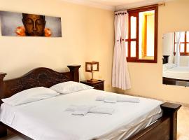 Casa Hotel Los Fundadores，位于La Victoria的酒店