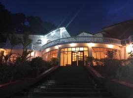 ROYAL MOUNT HOTEL，位于加姆波勒的酒店
