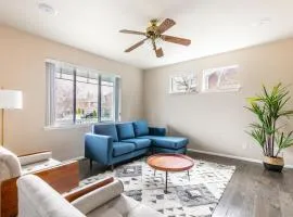 Issaquah 4br w workspace backyard nr dining SEA-676