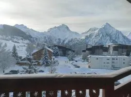 résidence Plein Sud à côté Jandri express, front de neige, vue splendide, Label 2 Alpes, classé 2 étoiles Tourisme