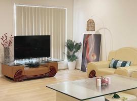 MaraylyaBox hillGables Specious 5Br Sweet House，位于Pitt Town的酒店