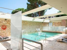 Hotel Grifone Firenze - Urban Pool & Spa，位于佛罗伦萨伦卡诺·德尔·坦皮奥的酒店