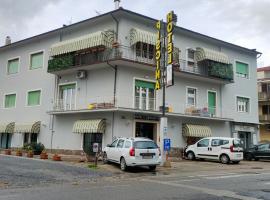 Hotel Il Boschetto，位于皮斯托亚的酒店