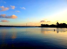 Cabana's on Gatun Lake in Arenosa，位于Arenosa的民宿