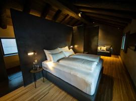 Les Pardines 1819 Mountain suites & SPA，位于恩坎普的酒店