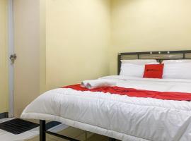 RedDoorz @ Balaraja Centre Plaza，位于当格浪的酒店
