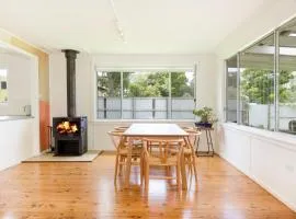 Jack's Culburra - Absolute Waterfront with Fireplace