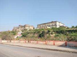 Hotel Fort View, Tikamgarh，位于Tīkamgarh的酒店