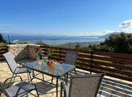 Eris Villa - Amazing view In Lefkada，位于雷夫卡达镇的酒店