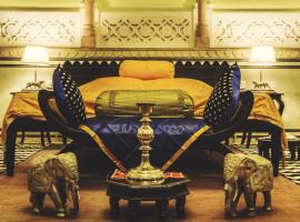 The Umaid Vilas Royal Heritage Haveli，位于斋浦尔城市宫殿附近的酒店