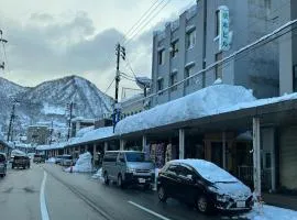 駅本ビル民宿