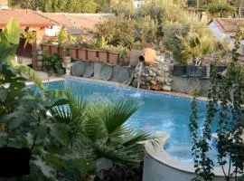 Karameşe Taş Ev - Karameşe Stone House