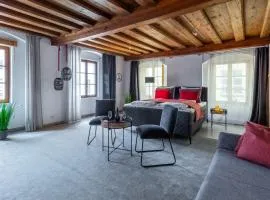 BARONHAUS Aparthotel & Suites