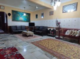 Wan Homestay Kulim Hi-Tech utk Msliim shj，位于居林的酒店