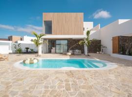 Villa NOMA - Design space with Pool in Corralejo，位于科拉雷侯的乡村别墅