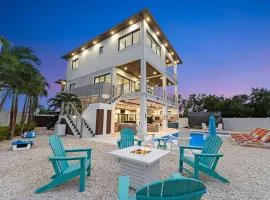 Luxury Seaside Escape ~ Heated Pool w Jacuzzi ~ Elevator ~ Dock ~ Scenic Views