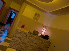 HOTEL NOSTRESS，位于海尼夫拉的酒店