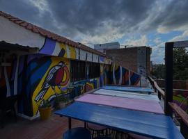 Central Paz Hostel，位于维拉卡洛斯帕兹的酒店