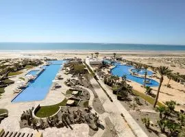 Encanto Living 304 Spacious, 2 Bedroom Ocean View!!