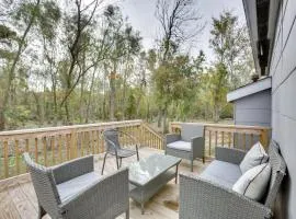 Deck, Yard and Outdoor Dining Destrehan Getaway!