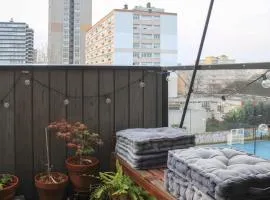 Spacious and light-filled nest with balcony