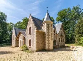 Maison ancienne rénovée avec jardin, animaux admis, parking - près de Baugé - FR-1-622-58