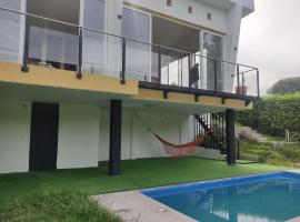 Finca de descanso y diversión，位于托凯马的酒店