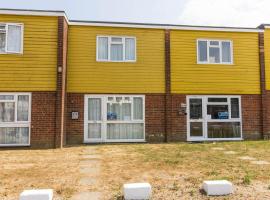 Great Chalet To Hire In Hemsby Nearby The Beach In Norfolk Ref 18163b，位于赫姆斯比的海滩短租房