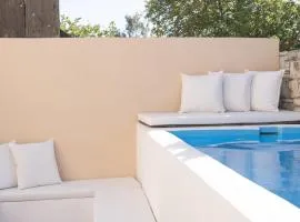 Quintana, a junior villa with private pool!