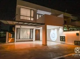 A8010 Villa Kuantan by Iconique BBQ or Pool