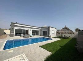 Superbe villa avec piscine sans aucun vis à vis，位于Djerba的度假屋