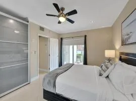 Beach Isles Modern 1BR in Fort Lauderdale with Patio